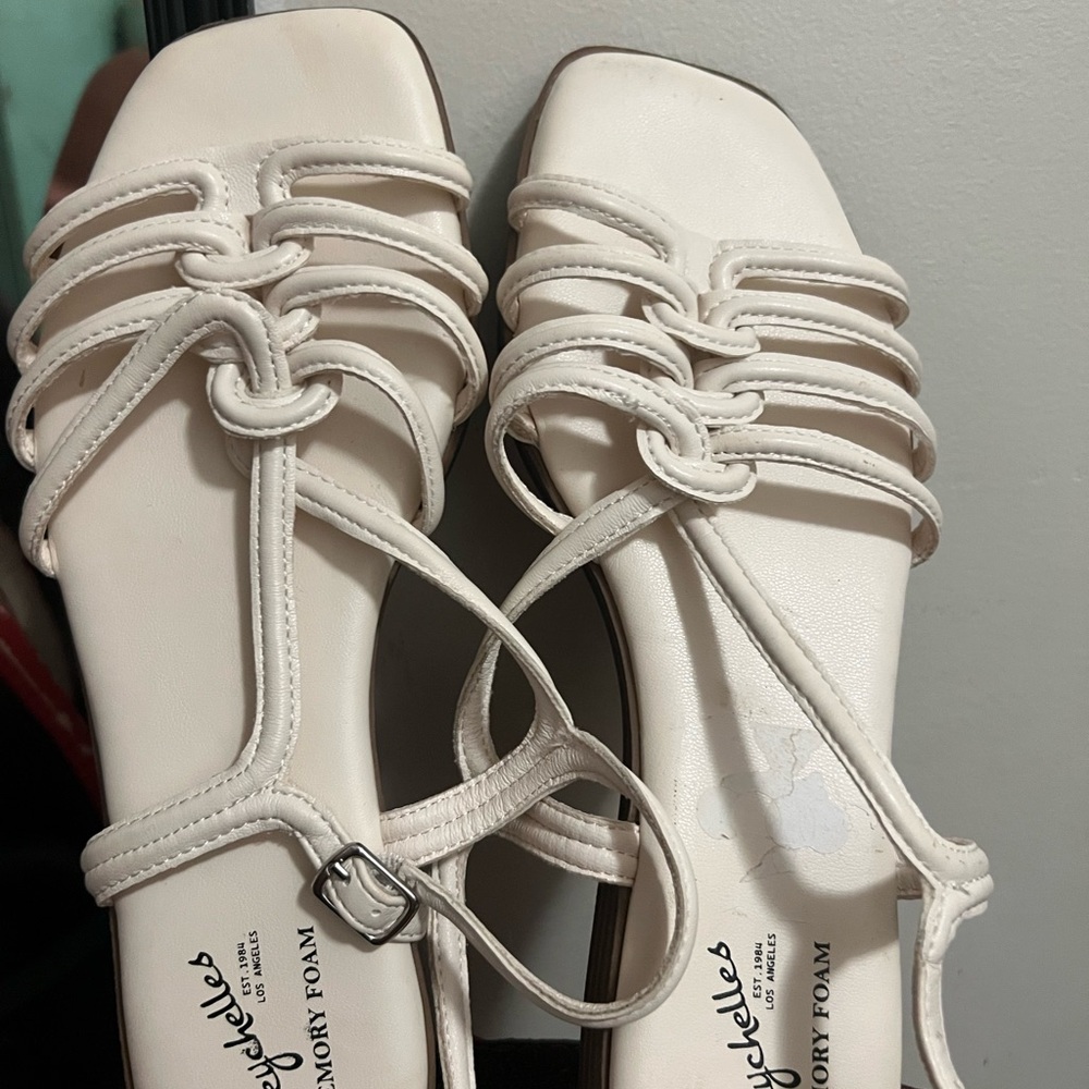 Seychelles Strappy Women's Sandals